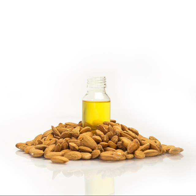 Αμυγδαλέλαιο, Almond oil